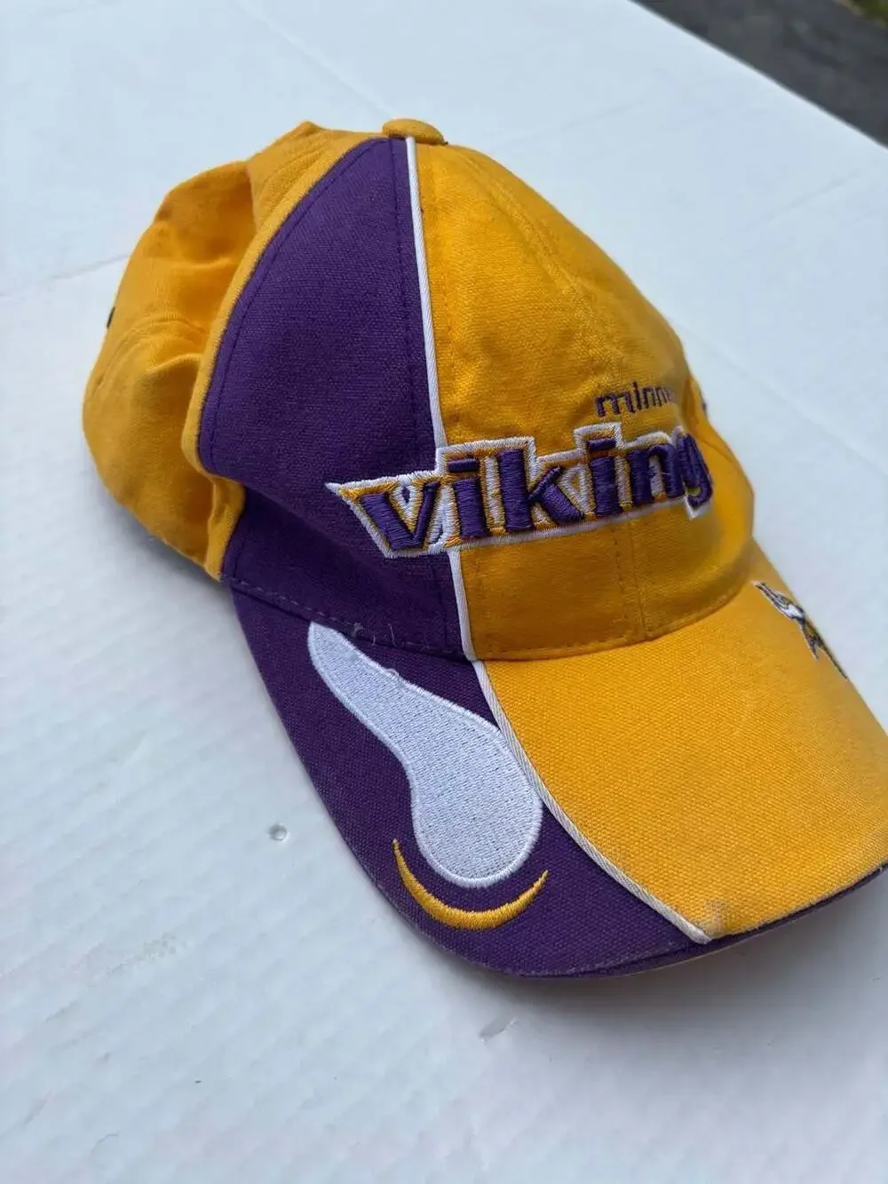 Vintage Reebok Minnesota Vikings NFL Pro Line Strapback Hat - Picture 2 of 6